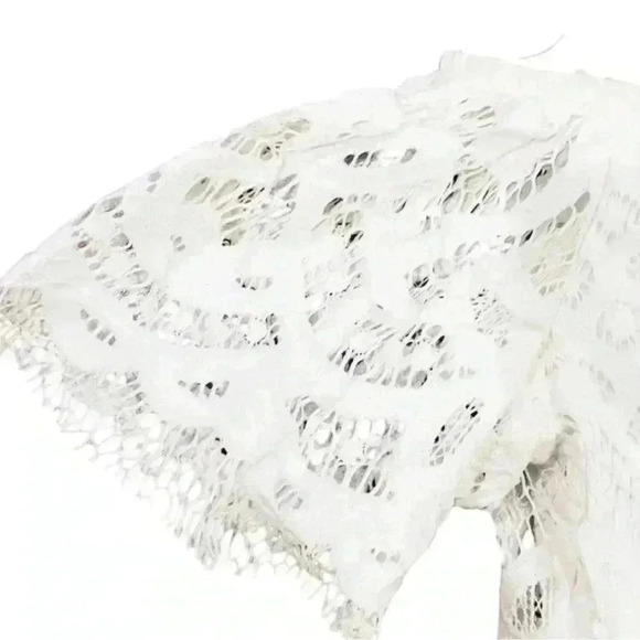 Express Lace off Shoulder Crop Top - Picture 4 of 8